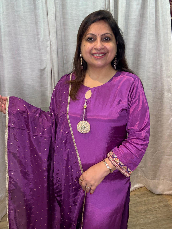 PURPLE CREPE SUIT SET (Zeenat)