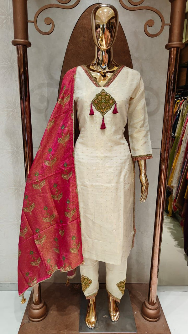 PURE MUSLIN IVORY EMBELLISHED KURTA SET