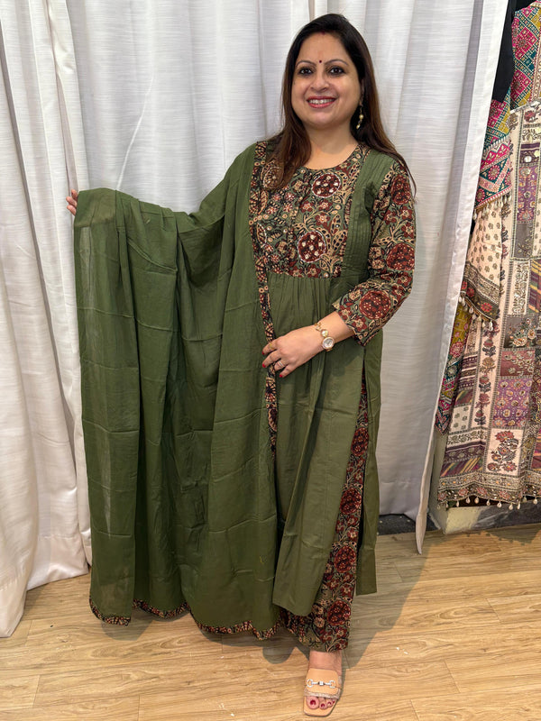 COTTON KANATHA WORK A LINE KURTA SET