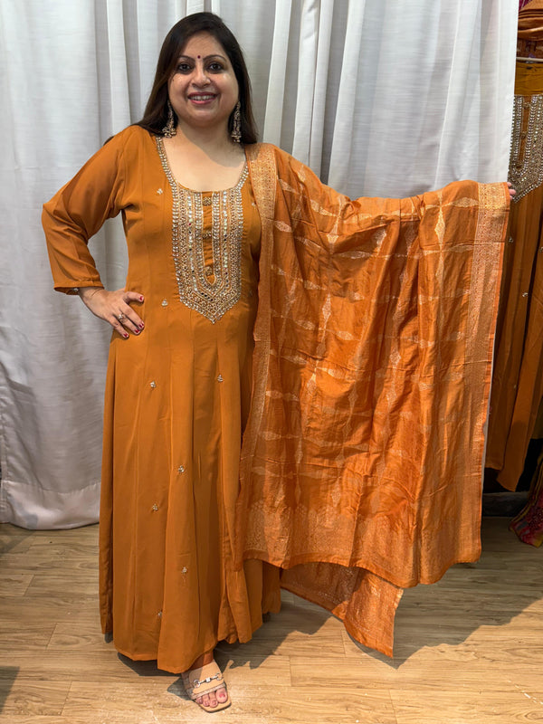 RUST GEORGETTE ANARKALI SET WITH BANARSI DUPATTA