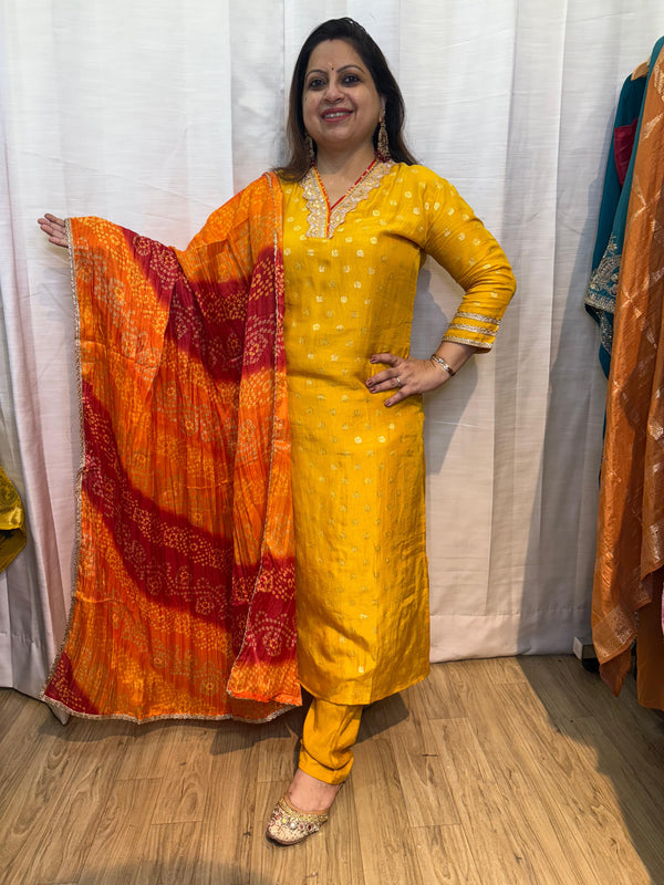 YELLOW MUSLIN GHARCHOLA SUIT SET