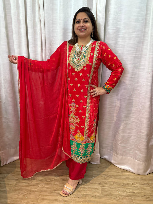 CREPE RED ZARI WORK KURTA SET (Zoya)