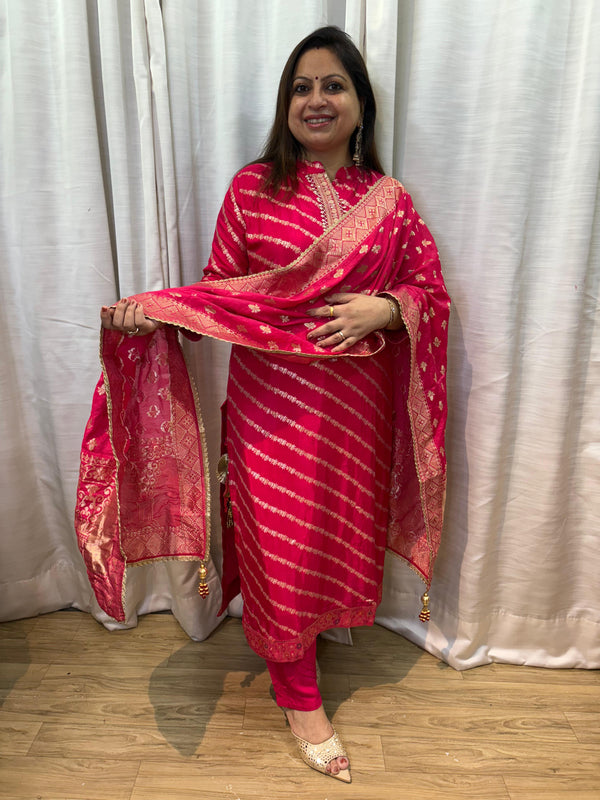 PINK BANARASI LOOK DOLA SILK SET WITH EMBELLISHED TASSELS (Bride Groom)