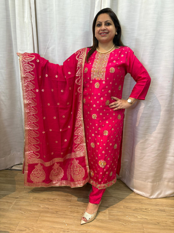 ROSE PINK BANARSI STYLE ZARI WORK KURTA SETS