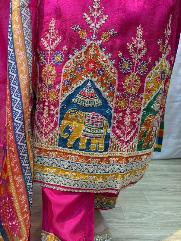 CREPE ROSE PINK KURTA SET WITH DUAPATTA