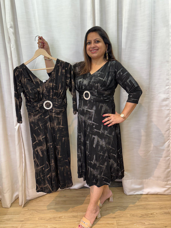 POWER NET BROOCH DRESS