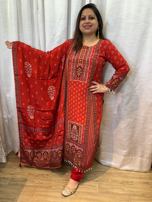 RUST RED BAGRU CREPE EMBELLISHED KURTA SET